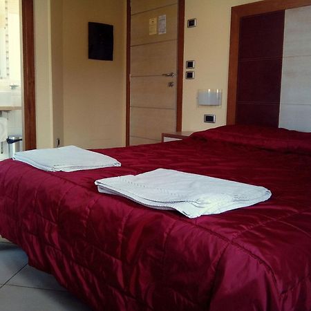 Hotel Conte Ruggero Serra San Bruno Room photo