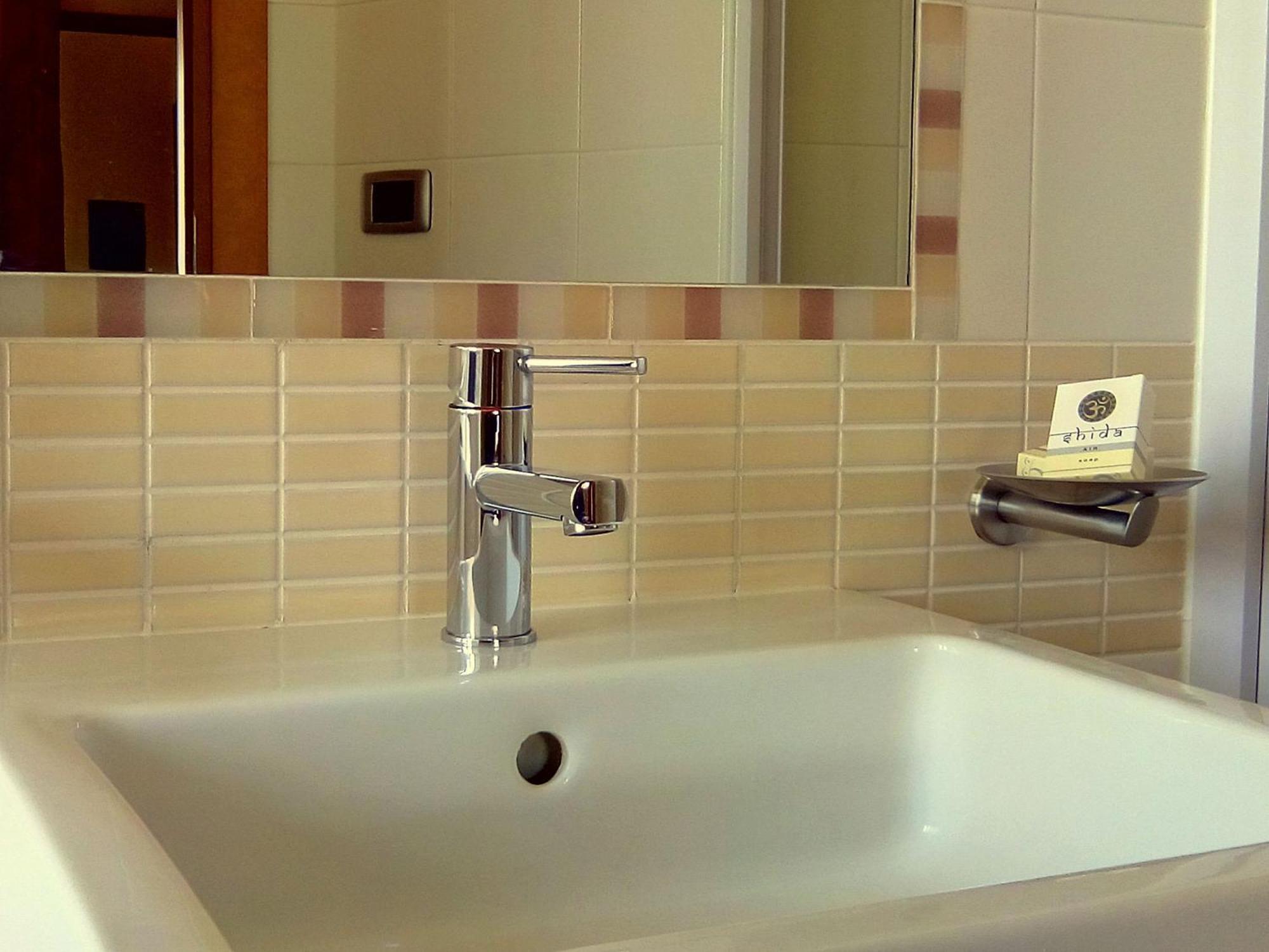 Hotel Conte Ruggero Serra San Bruno Room photo